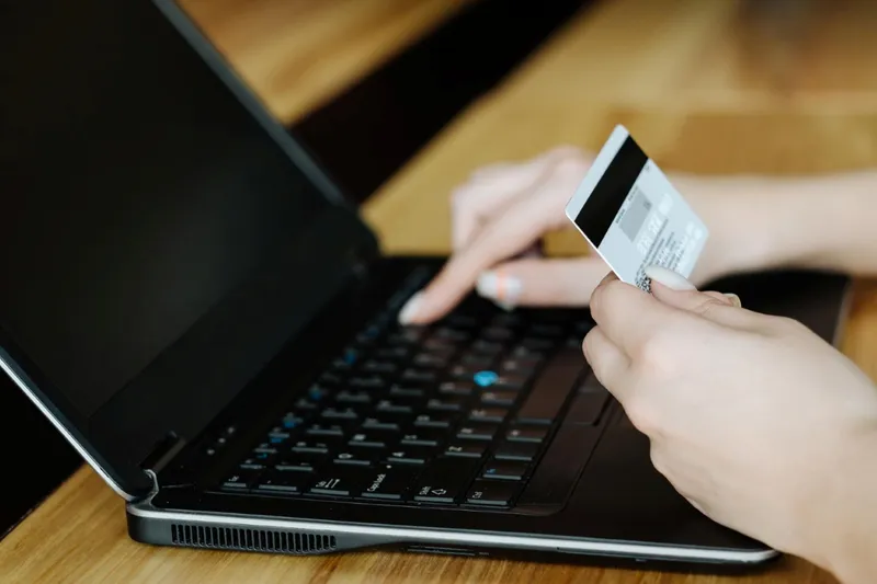 Bank dan Penyelenggara Kartu Kredit Wajib Laporkan Data ke DJP, Ini Rinciannya