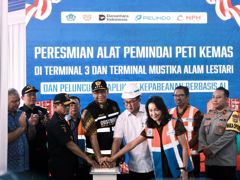 Bea Cukai Resmikan Pemindai Peti Kemas dan Kenalkan Aplikasi Kepabeanan Berbasis AI