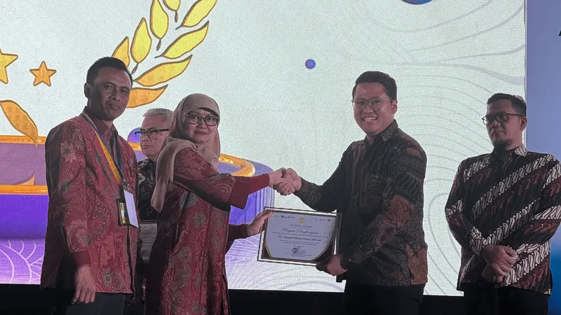 Ortax Raih Dua Penghargaan pada Studium Generale Dies Natalis ke-10 FIA Universitas Indonesia