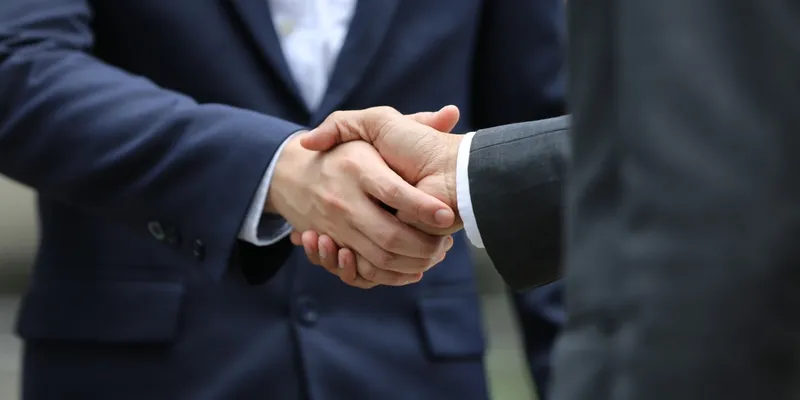 Naik Pajak, Turun Kepercayaan: Salah Angka atau Salah Pemerintah?